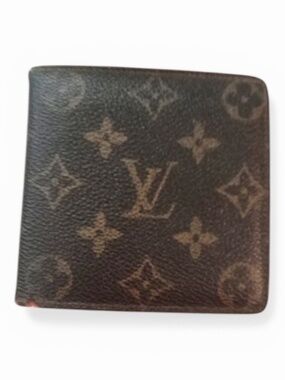 Louis Vuitton Men’s Bifold Wallet Monogram Canvas/ Multiple Card Holders